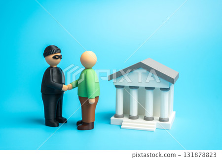 Fraud in the financial and banking sectors. Deception and withdrawal of savings from bank accounts. Cyberattacks, investment scams, and illegal money transfers 131878823