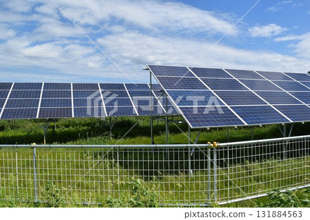 太陽能電池板自然能源 太陽能電池板自然能源 131884563
