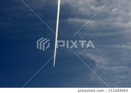 Contrail Contrail 131884664
