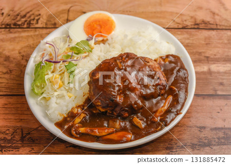 Hamburger curry 131885472