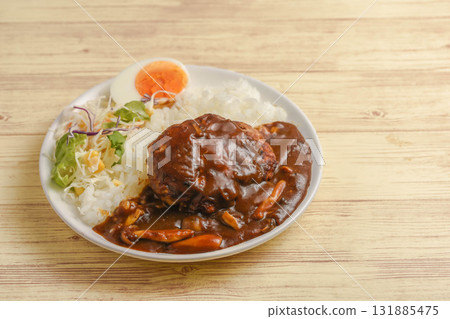 Hamburger curry 131885475