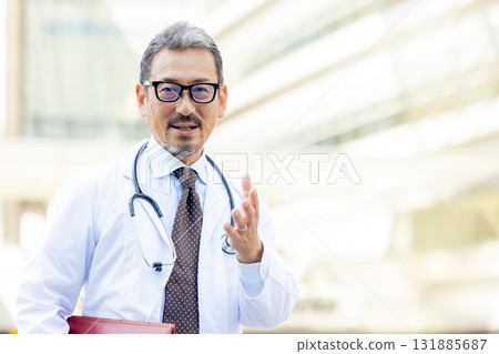 Senior male doctor Senior male doctor 131885687