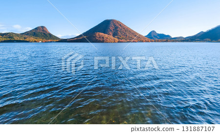 榛名湖和榛名山（秋季） 131887107