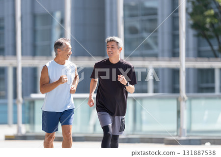 Senior man jogging Senior man jogging 131887538