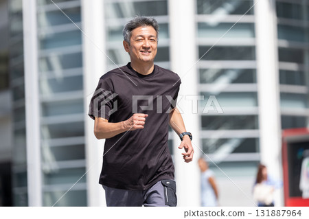 Senior man jogging Senior man jogging 131887964