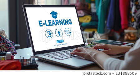 E-learning website with brisk sofware for student to study on the internet 131888509