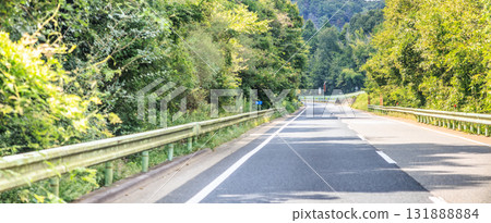 從火車車窗欣賞長久手周圍的城市景觀 從火車車窗欣賞長久手周圍的城市景觀 131888884