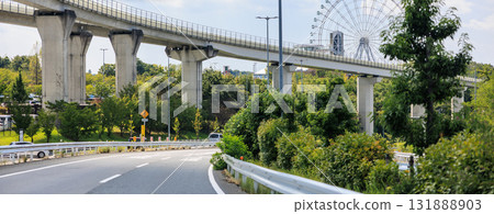 從火車車窗欣賞長久手周圍的城市景觀 從火車車窗欣賞長久手周圍的城市景觀 131888903
