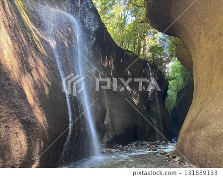 Yufugawa Gorge (upstream from Saruwatari entrance) 131889133