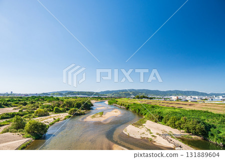 Kizugawa River Scenery: View from Shin-Kizugawa Bridge, Yawata City, Kyoto Prefecture Kizugawa River Scenery: View from Shin-Kizugawa Bridge, Yawata City, Kyoto Prefecture 131889604