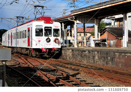 Itakisojinja Station (Strawberry Train) [Kishigawacho, Kinokawa City, Wakayama Prefecture] 131889750