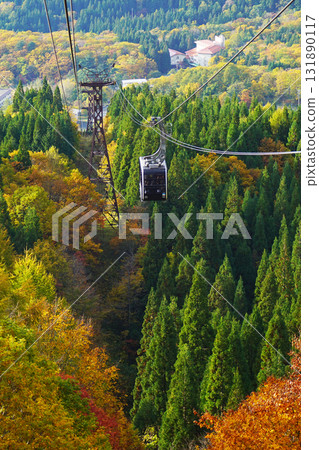 Zao Ropeway Autumn leaves 131890117
