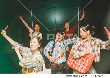 偶像 追星 生活事件 131892482