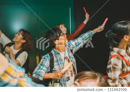 演唱會 直播 偶像 131892500