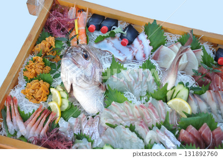 Assorted fresh sashimi 131892760