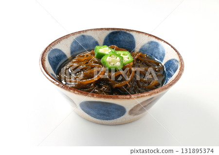 Vinegared mozuku seaweed (Okinawa Prefecture) 131895374