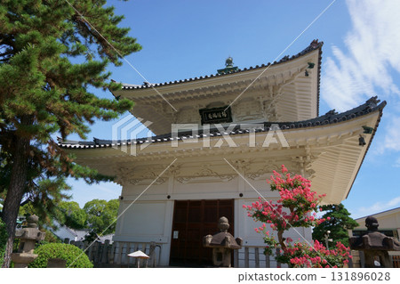 建中寺院內的藏經閣 建中寺院內的藏經閣 131896028