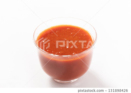 Tomato sau Tomato sau 131898426