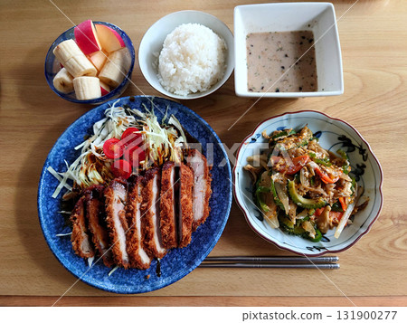 味噌炸豬排套餐/名古屋特產味噌炸豬排、午餐套餐、套餐 味噌炸豬排套餐/名古屋特產味噌炸豬排、午餐套餐、套餐 131900277