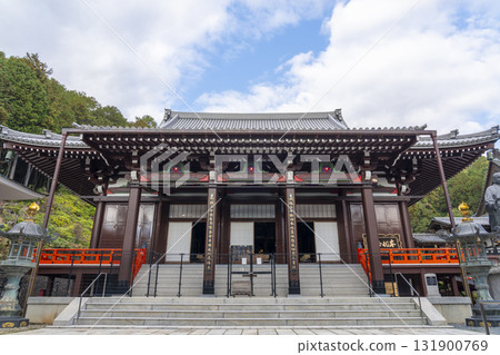Honkokuji Temple, Main Hall, Autumn Foliage Season Honkokuji Temple, Main Hall, Autumn Foliage Season 131900769