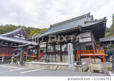 Honkokuji Temple Honshido (Shakado) Autumn leaves season Honkokuji Temple Honshido (Shakado) Autumn leaves season 131900781