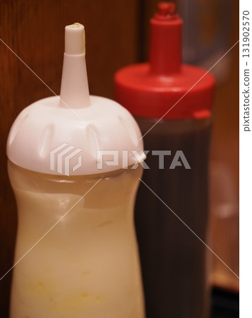 Okonomiyaki restaurant seasoning 131902570