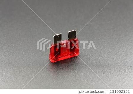 扁平保險絲熔斷 131902591