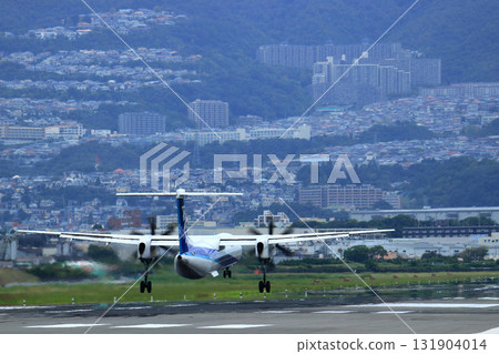 Osaka International Airport ANA Bombardier DHC8-Q400 Propeller Aircraft Landing Ready Senri Kawajiri 131904014