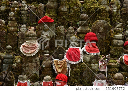 高野山、奧之院、無緣塚地藏像 高野山、奧之院、無緣塚地藏像 131907752