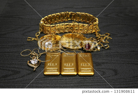 Gold, jewelry, gemstones, buying business Gold, jewelry, gemstones, buying business 131908611