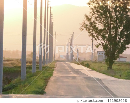 The road dyed in the morning glow The road dyed in the morning glow 131908638