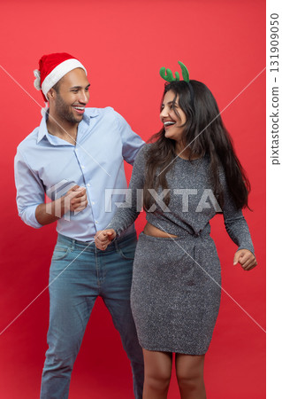 christmas, dancing, family 131909050