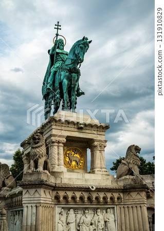 Statue Of Saint Stephen On Horseback In Budapest Statue Of Saint Stephen On Horseback In Budapest 131910829