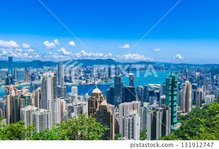 從香港太平山頂看維多利亞港 從香港太平山頂看維多利亞港 131912747