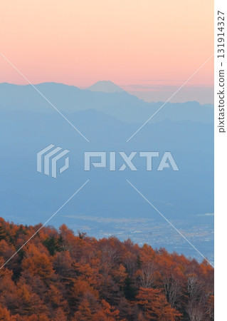 Autumn in Takamine plateau Autumn in Takamine plateau 131914327