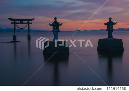 傍晚的長鶴神社 傍晚的長鶴神社 131914368