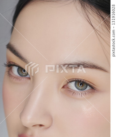 portrait of a young woman hold a basket in the garden portrait of a young woman hold a basket in the garden 131916028