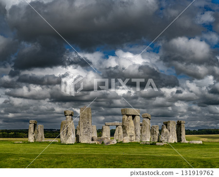 Mystic Stone Formation Of Stonehenge Near Salisbury In The United Kingdom Mystic Stone Formation Of Stonehenge Near Salisbury In The United Kingdom 131919762