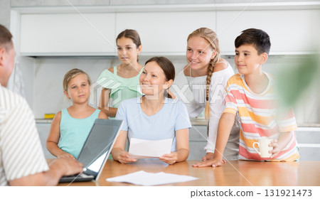 Social worker brought good news for mother of many children. Children are happy 131921473