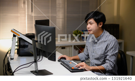 Photo Set of Modern lifestyle of new generation careers in trading, finance, and investment. Future job opportunities in digital markets and stock exchange Photo Set of Modern lifestyle of new generation careers in trading, finance, and investment. Future job opportunities in digital markets and stock exchange 131921640