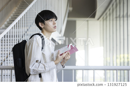 學生閱讀 131927125