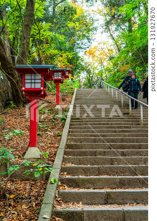 [東京] 高尾山藥王院男坂，天然豐富 131927670