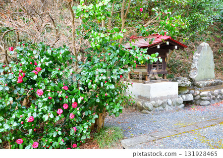 Jizo statue for traffic safety quietly stands in a small shrine in Ouchizawa, Higashichichibu Village Jizo statue for traffic safety quietly stands in a small shrine in Ouchizawa, Higashichichibu Village 131928465