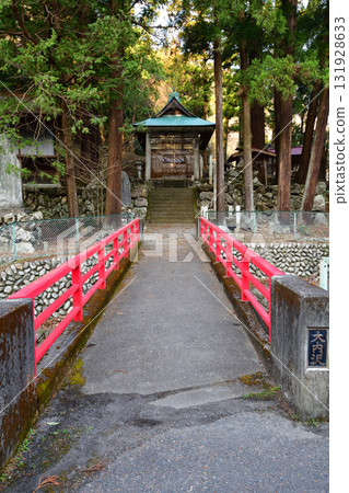 Ouchi Shrine, located in the Ouchizawa River, Higashichichibu Village 131928633