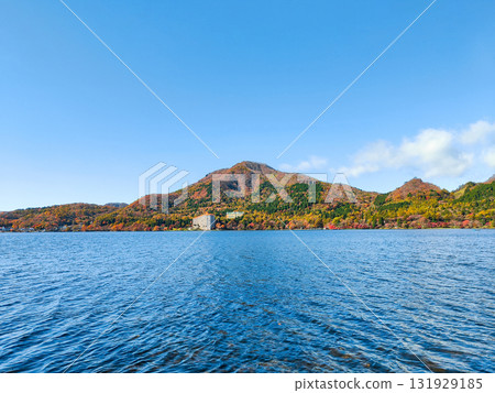 榛名山、榛名湖、神壁山(秋季) 榛名山、榛名湖、神壁山(秋季) 131929185