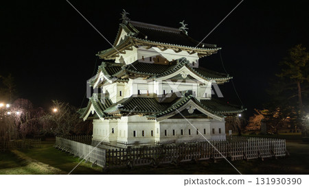 Hirosaki castle during Hirosaki Cherry Blossom Festival Hirosaki castle during Hirosaki Cherry Blossom Festival 131930390