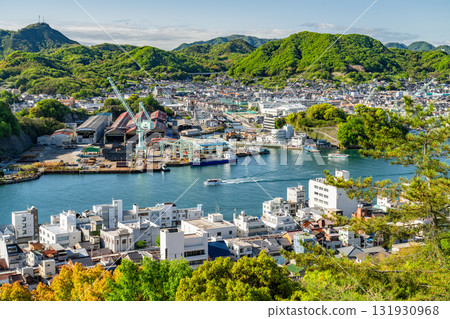 <廣島縣>尾道市街景及山頂景觀的全景 131930968