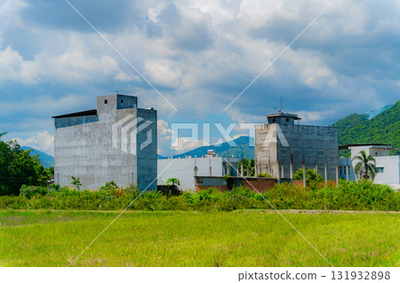 Special agricultural buildings for swallows. 131932898