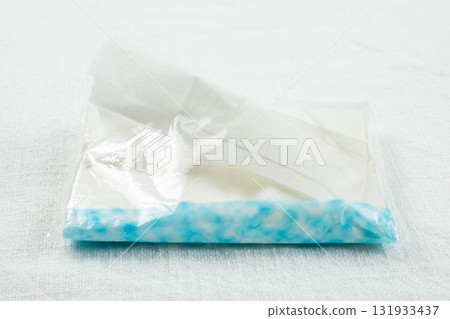 Pocket Tissue 131933437