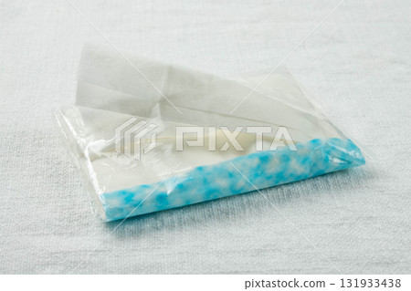 Pocket Tissue 131933438